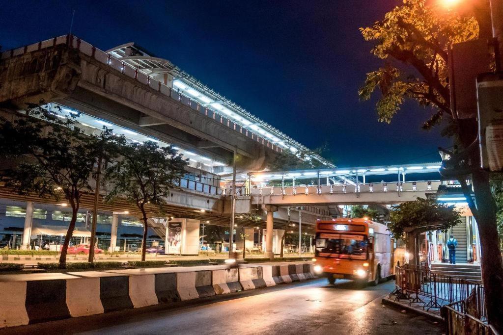 Pannapat Place Bangkok Exterior photo