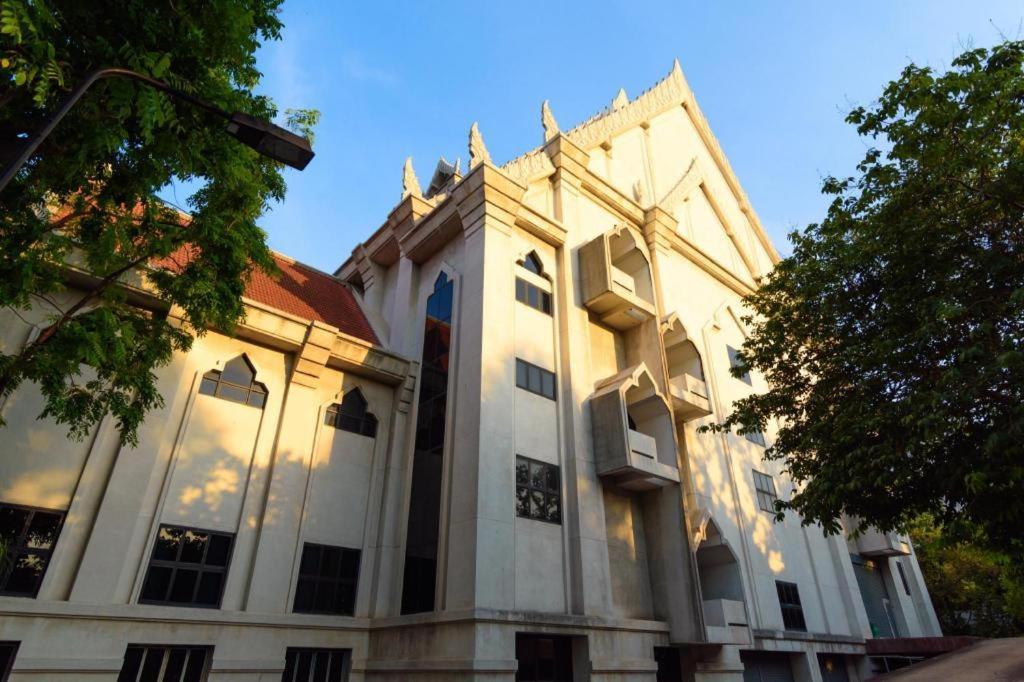 Pannapat Place Bangkok Exterior photo
