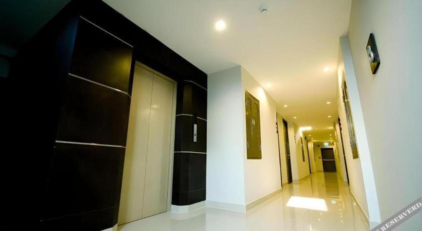 Pannapat Place Bangkok Exterior photo